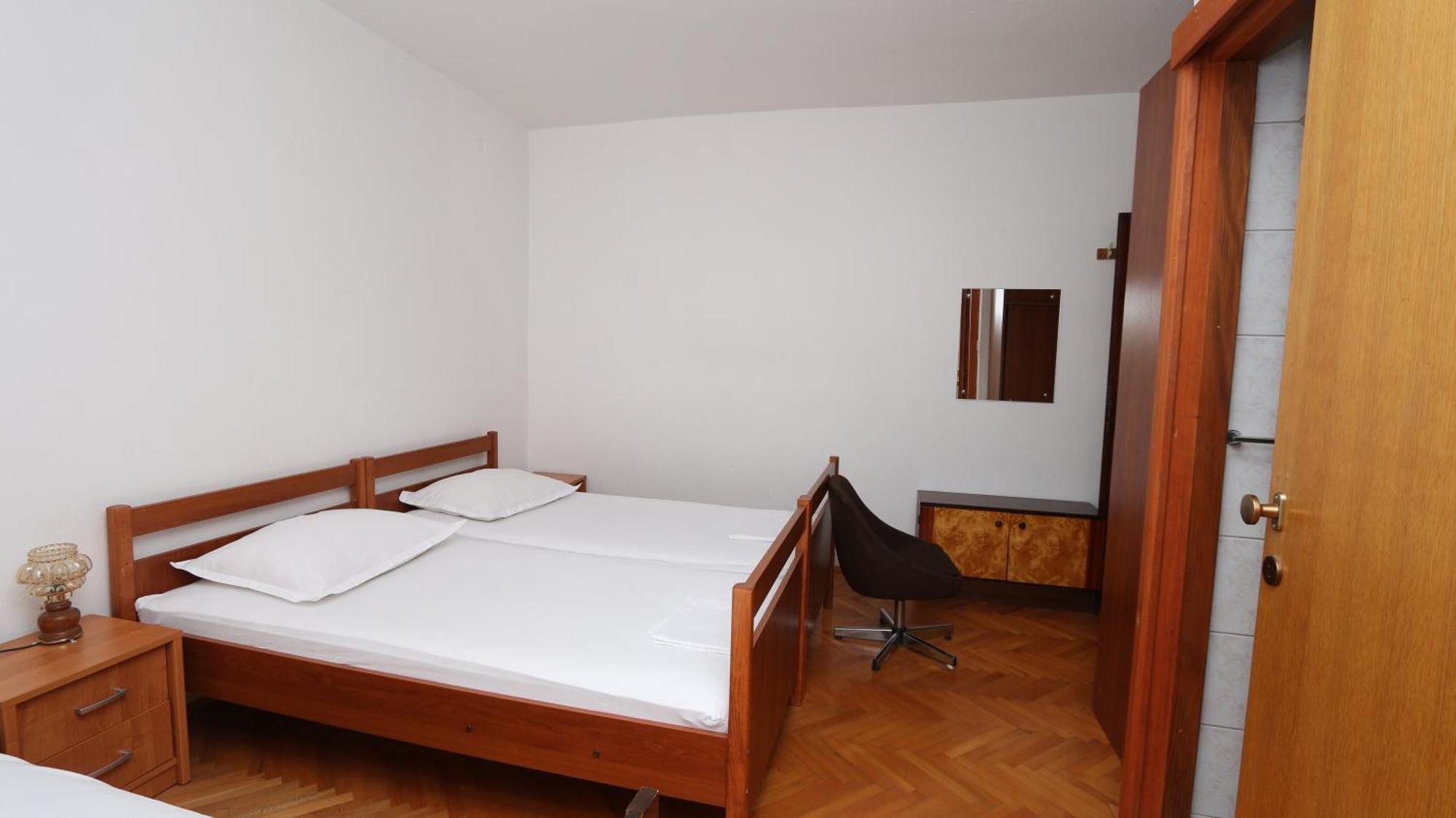 מאקרסקה Dinka Guesthouse מראה חיצוני תמונה