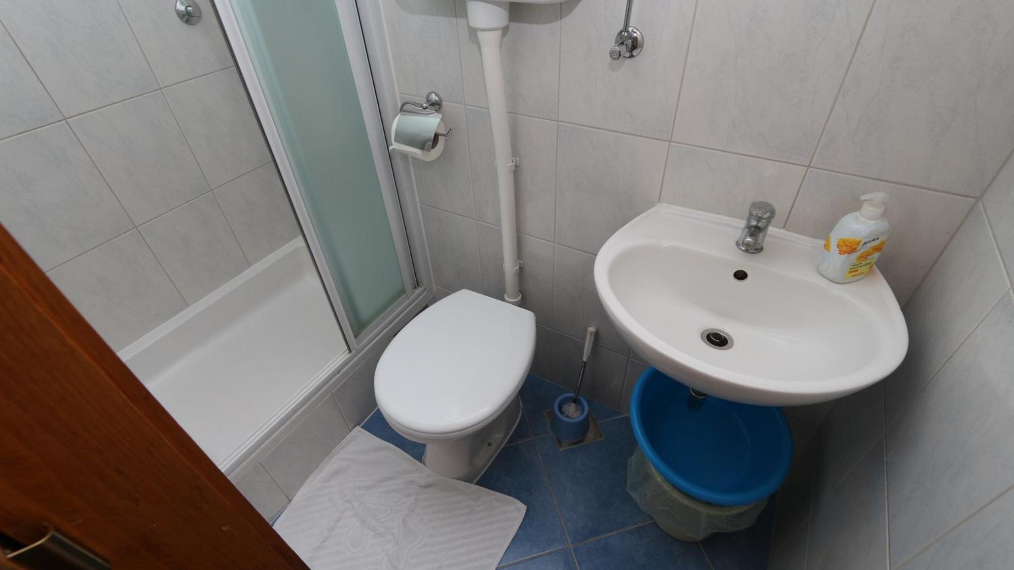 מאקרסקה Dinka Guesthouse מראה חיצוני תמונה