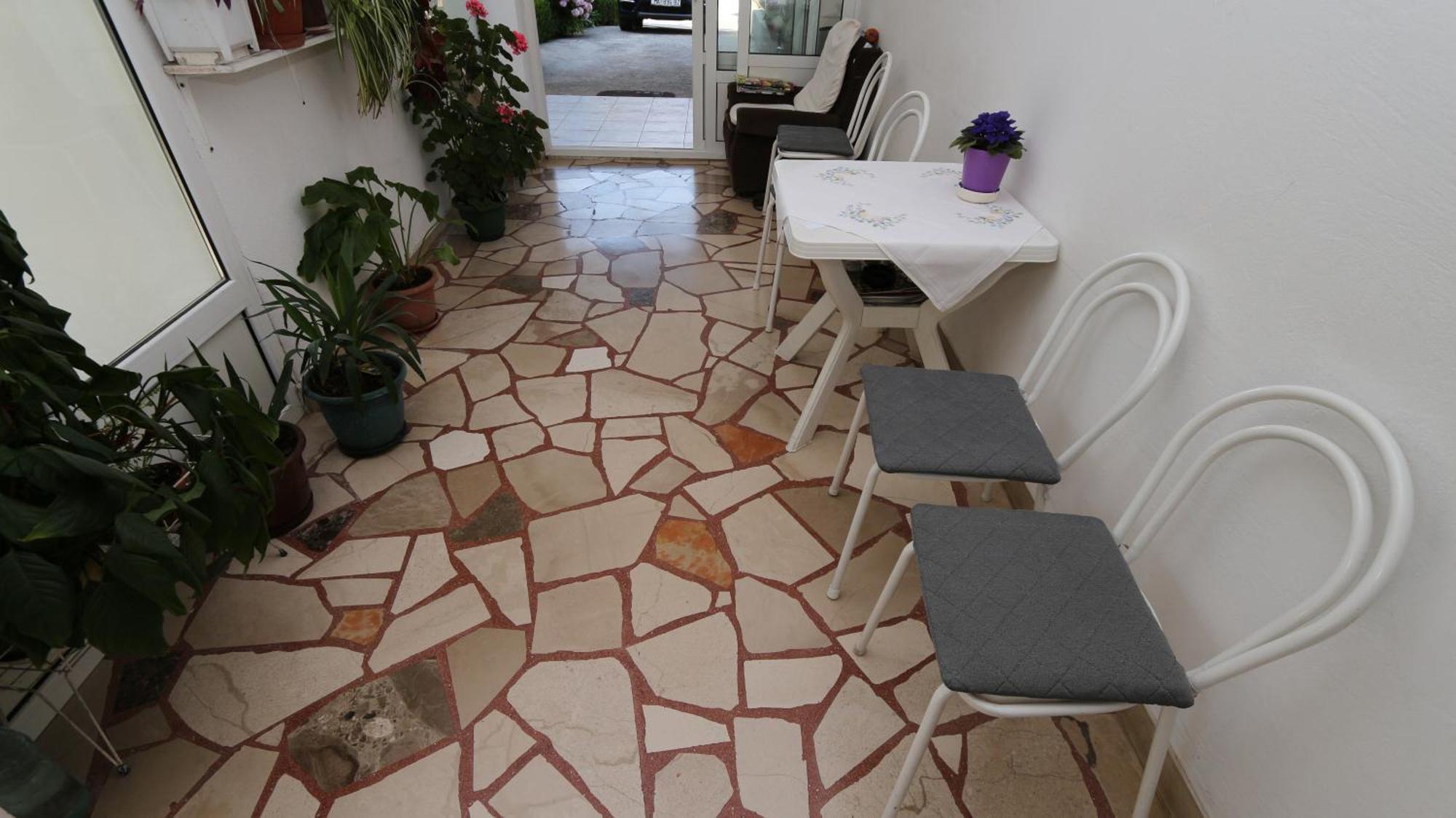 מאקרסקה Dinka Guesthouse מראה חיצוני תמונה
