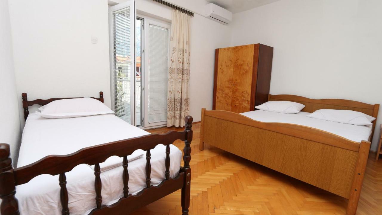 מאקרסקה Dinka Guesthouse מראה חיצוני תמונה